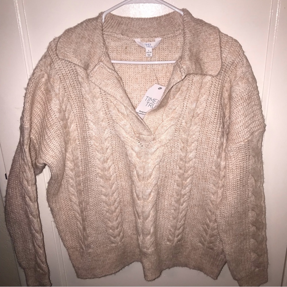Time and Tru Oversized Knit Sweater